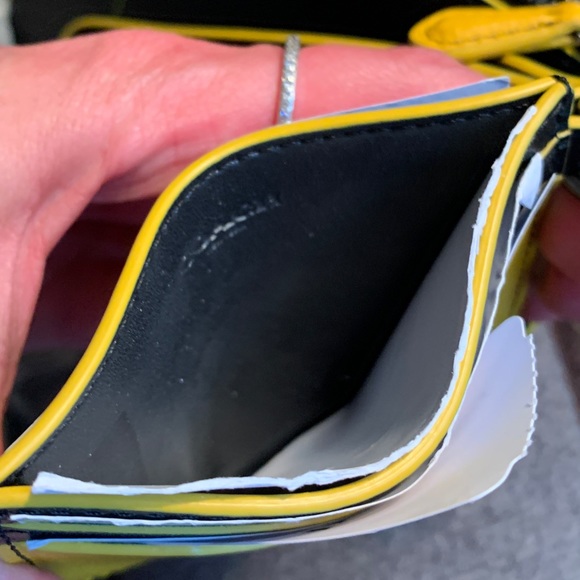 SOLD⛔️Authentic COACH refined calf leather  zip LG wristlet /removable card - Picture 6 of 15